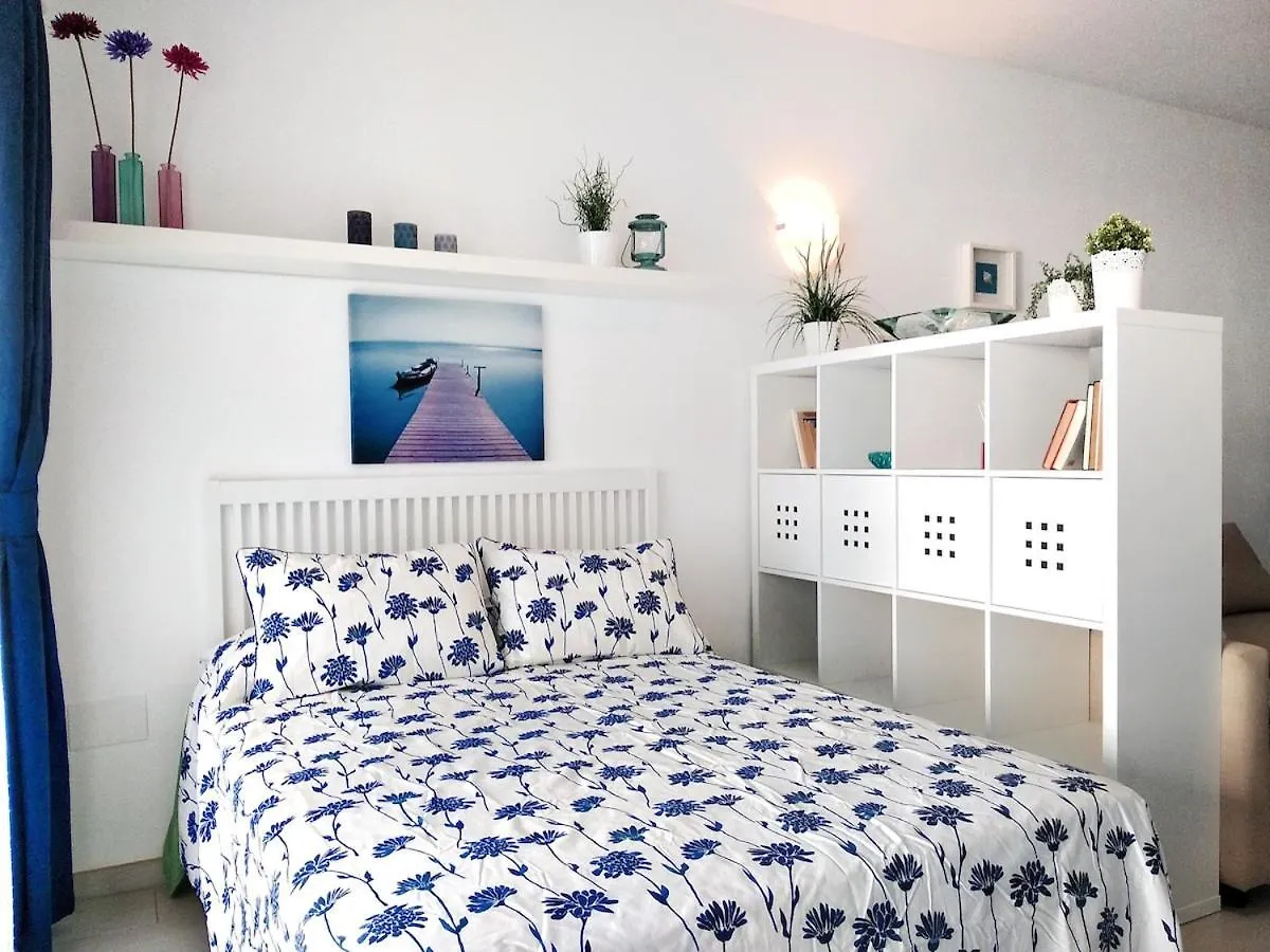 로쿠타스드마르 Loft Playamar Con Parking Y Vistas Al Mar 아파트 스페인